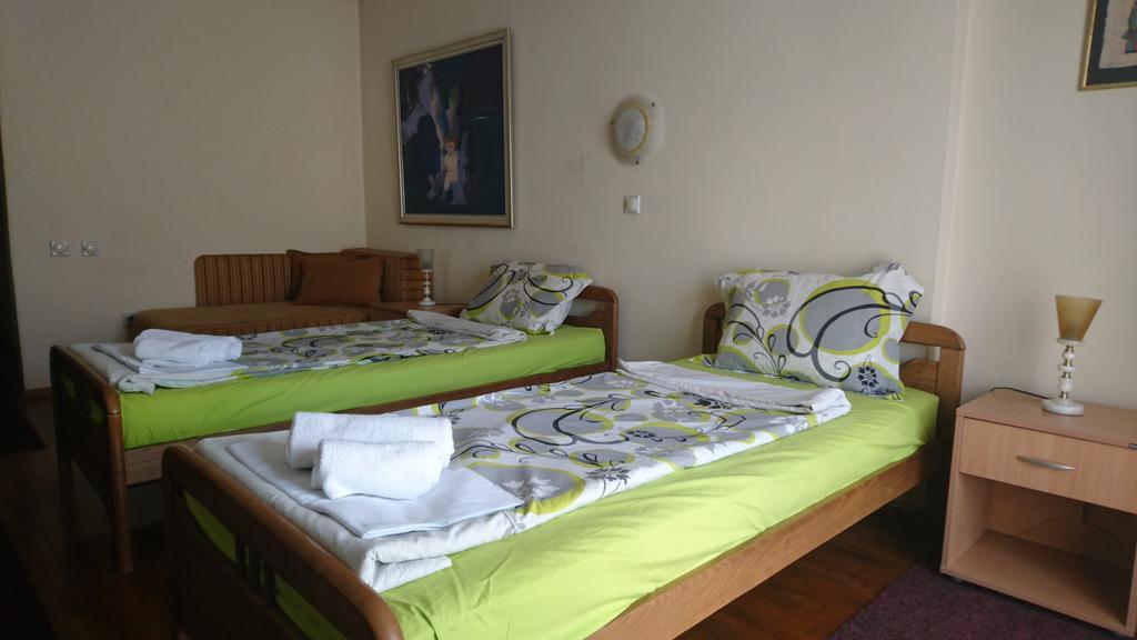 Hostel Bimbo Σκόπια Εξωτερικό φωτογραφία